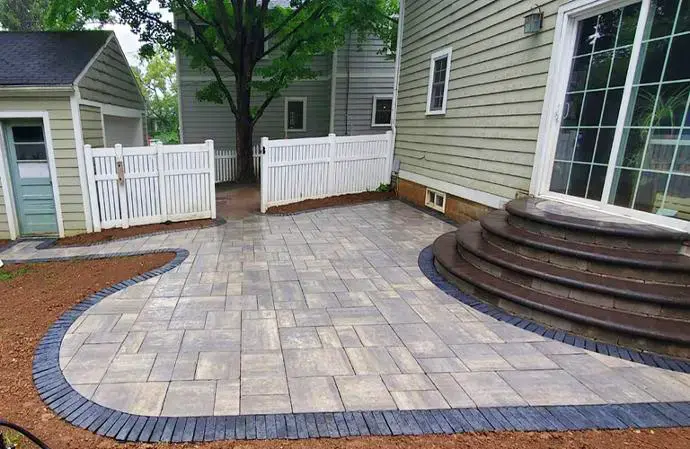 garden patio builders