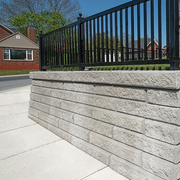 SienaStone Corner Natural Stone Retaining Wall