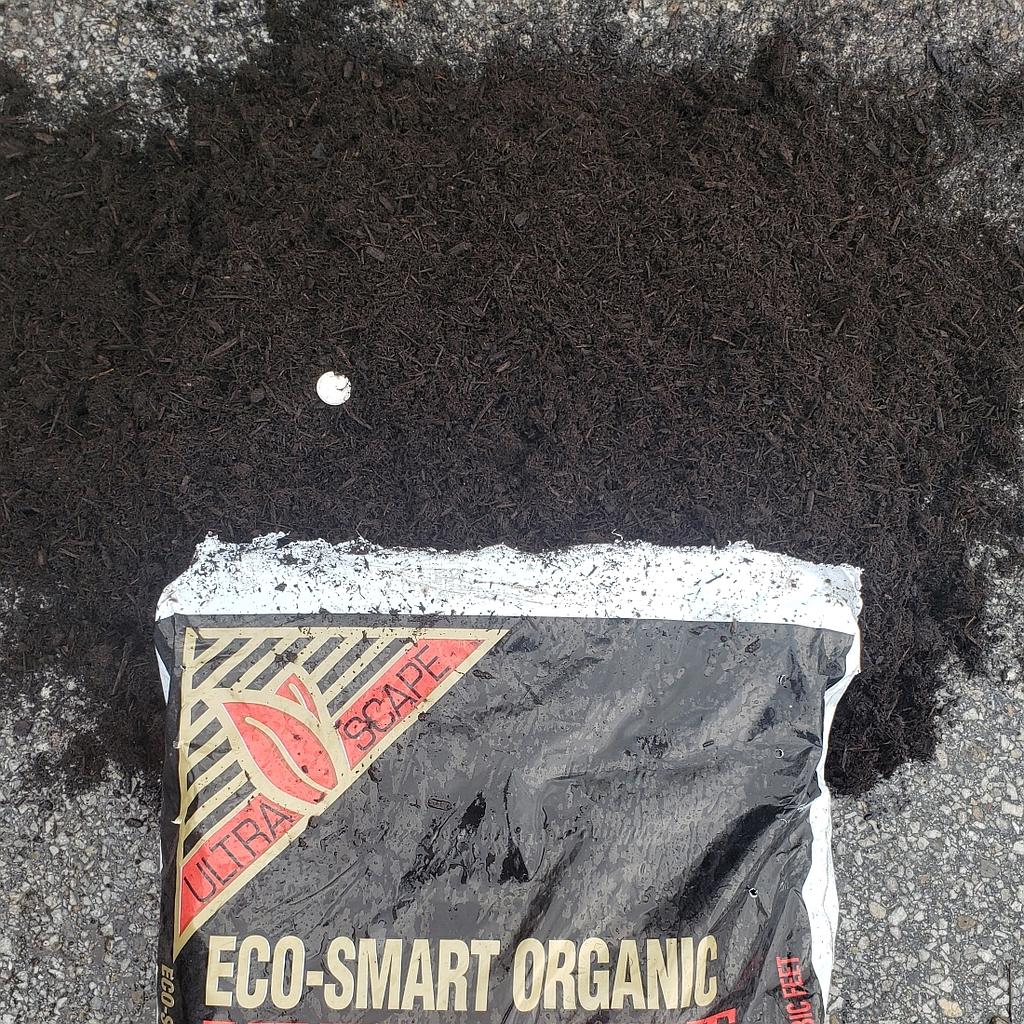 Natural Brown Triple Shredded Hardwood Mulch 1.5 cf Bag